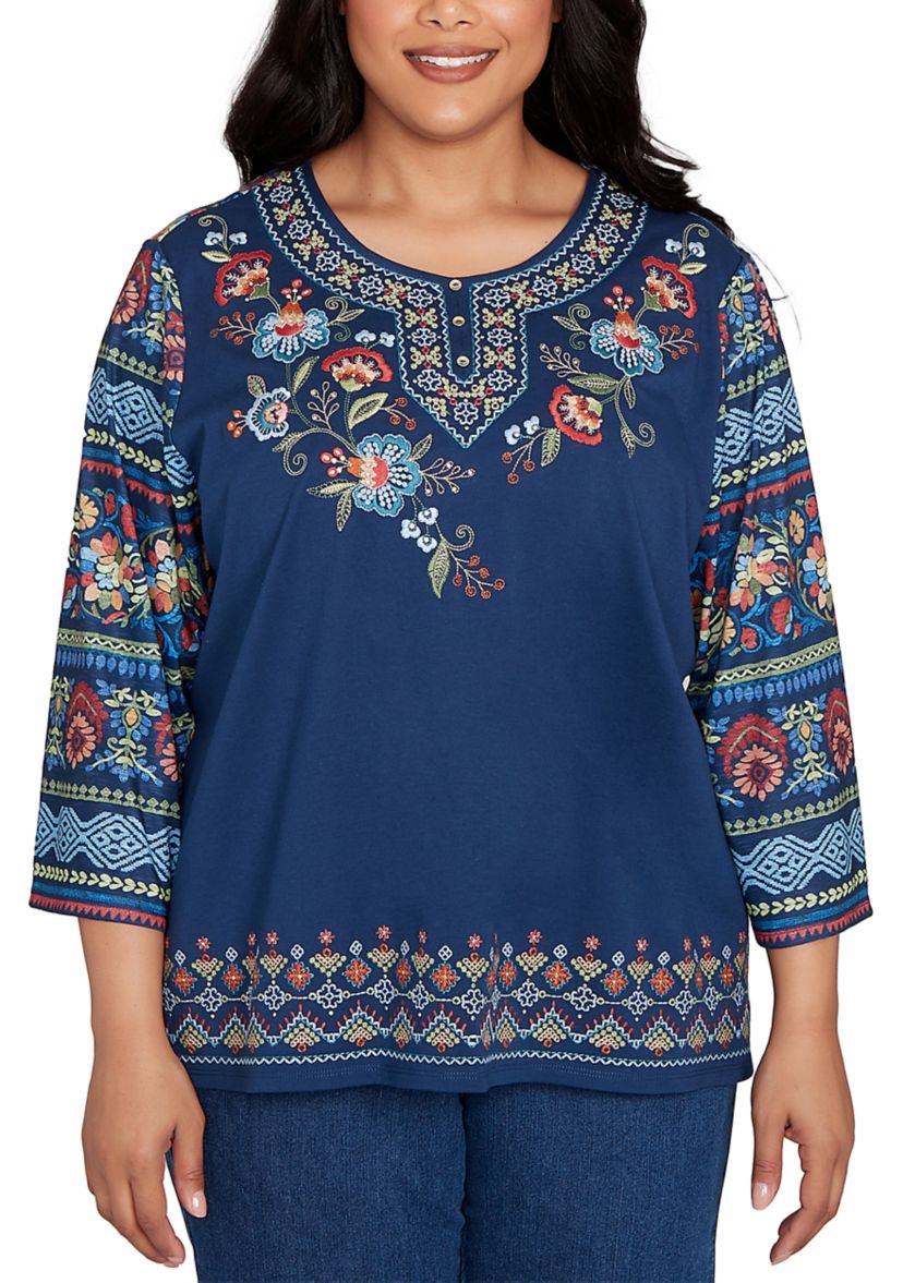 Plus Size Sunset Canyon Floral Embroidery with Print Sleeves