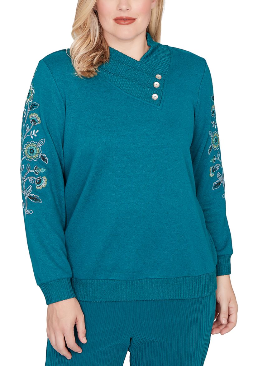 Womens Lake Champlain Embroidered Sleeves