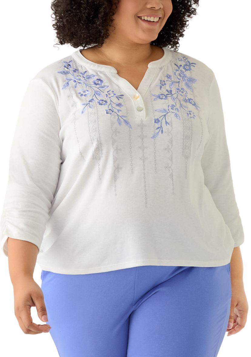  Plus Size Casual Vibe Floral Geo Vertical Yoke Top