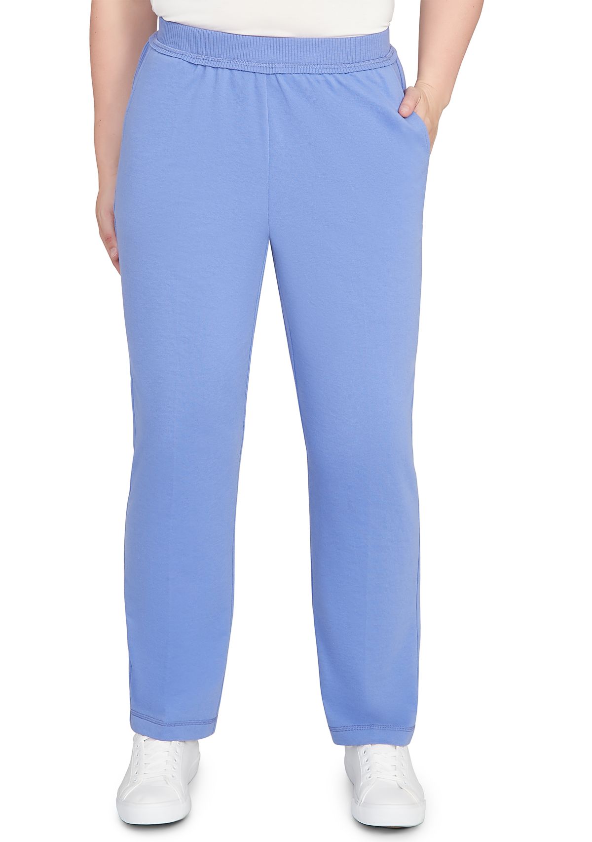 Petite Casual Vibe Proportioned Short Pants