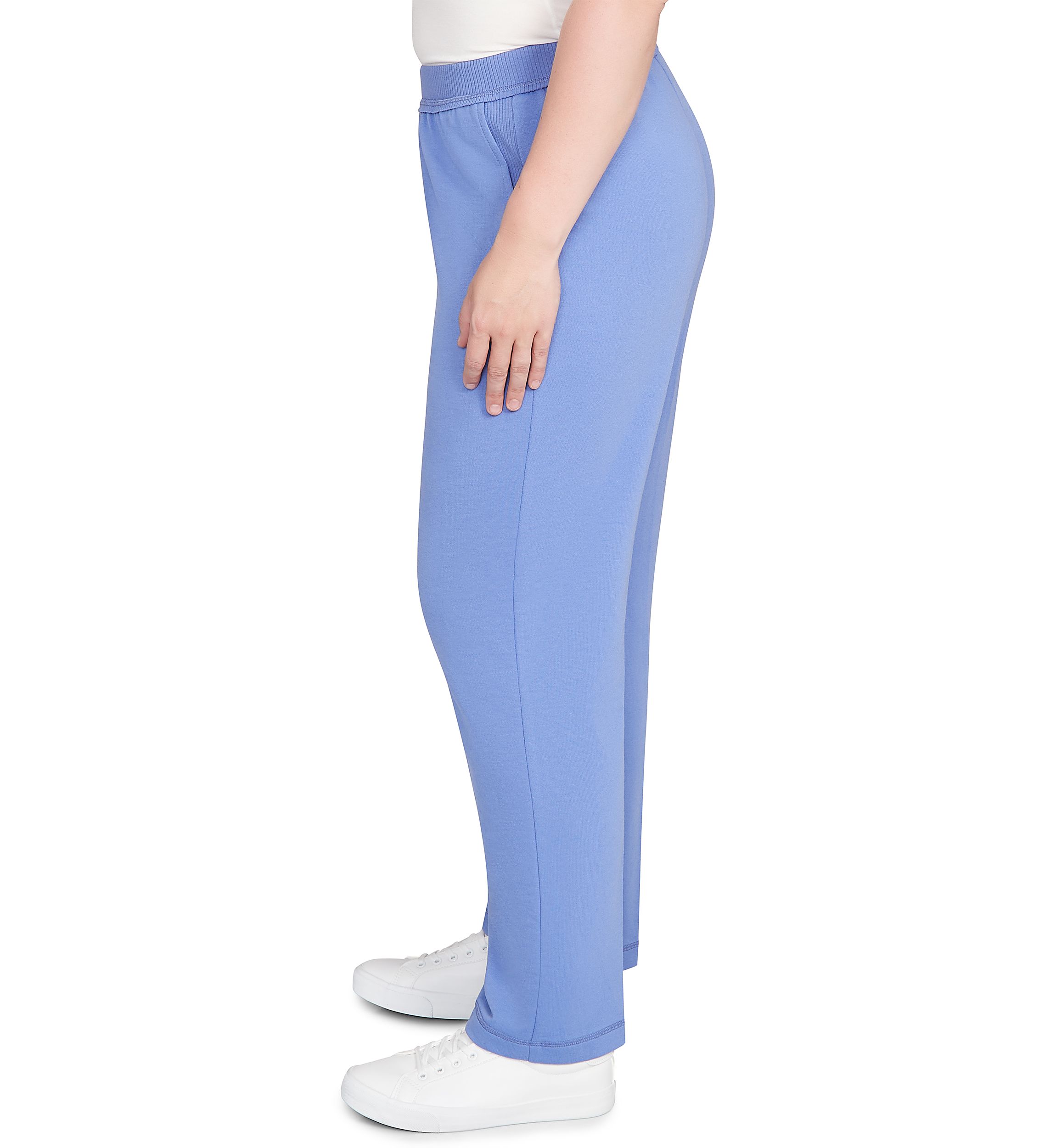 Petite Casual Vibe Proportioned Short Pants
