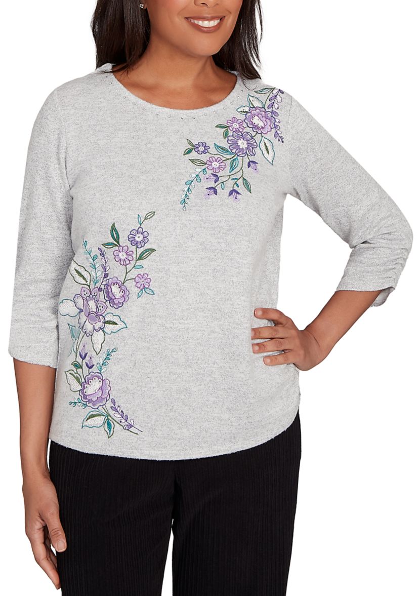 Petite Casual Vibe Asymmetric Flowers Embroidery Top 