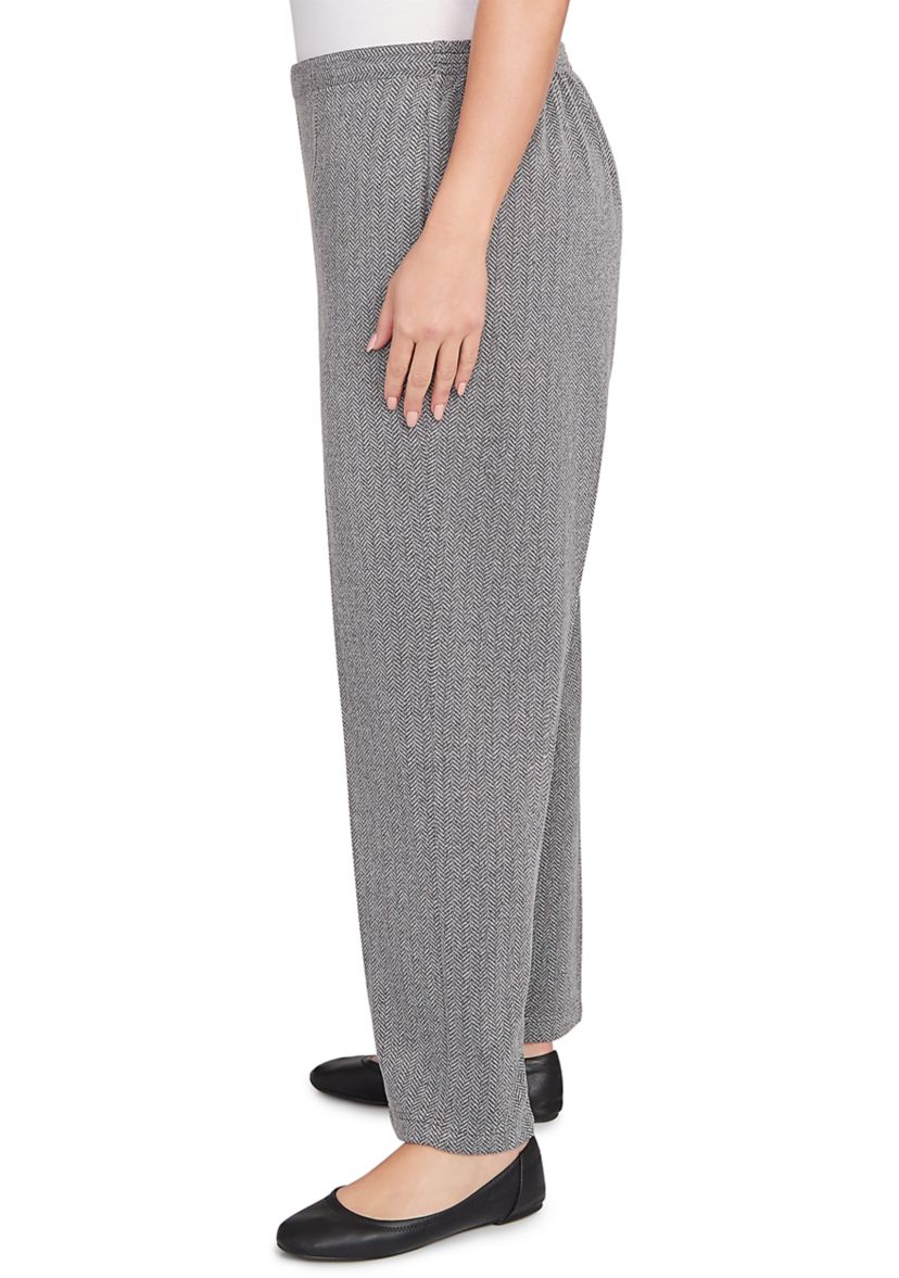 Plus Size Jet Setter Proportioned Short Pants