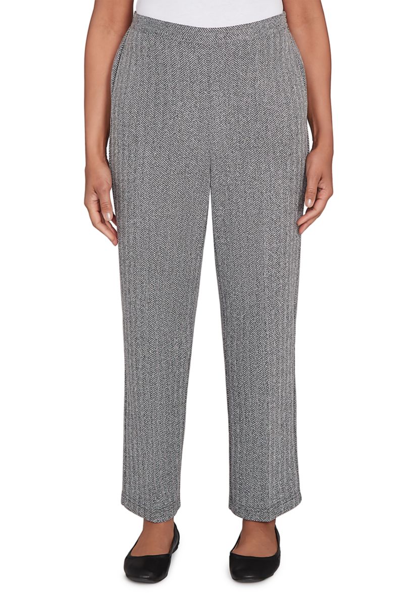 Petite Jet Setter Proportioned Short Pants