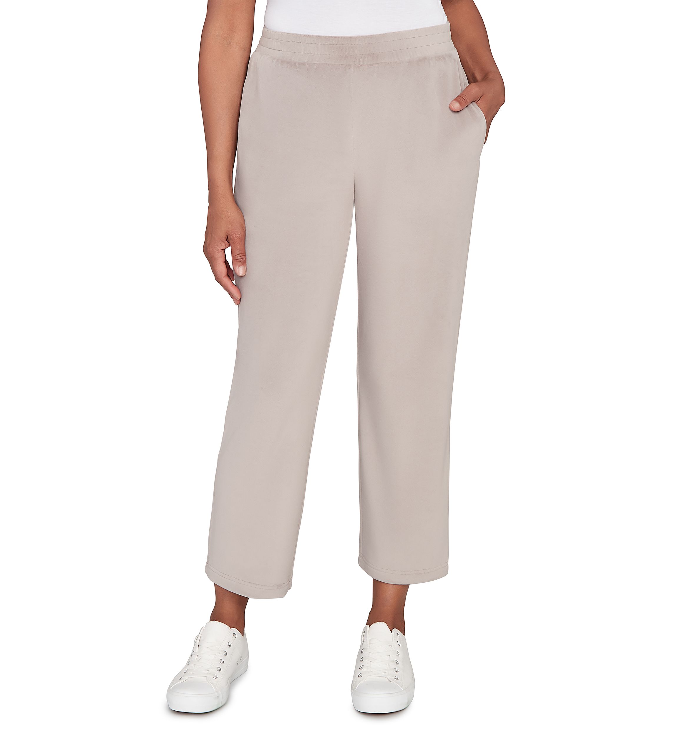 Womens Calm Luxe Proportioned Short Pants