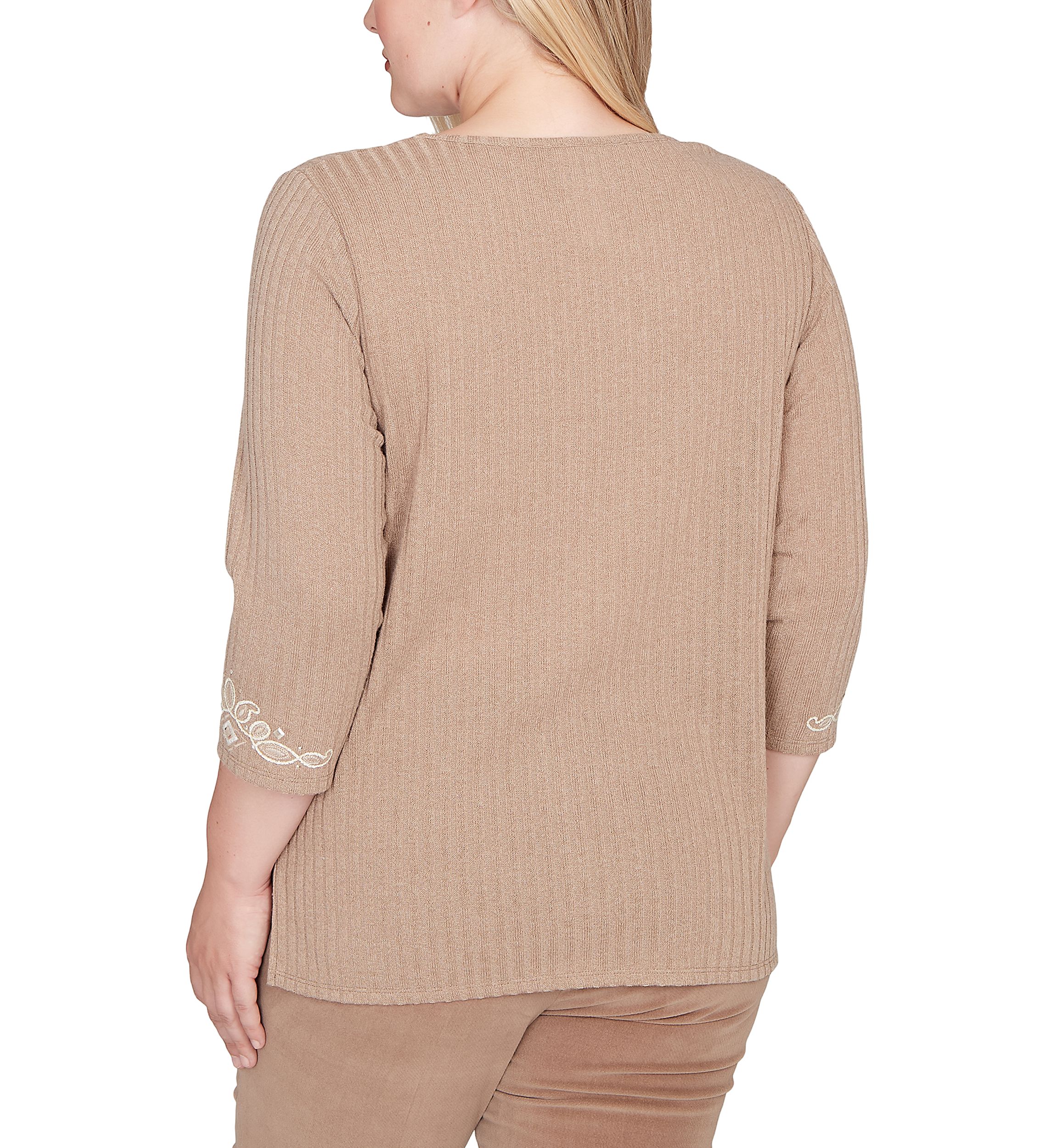 Womens Vienna Soutache Medallion Center Top 