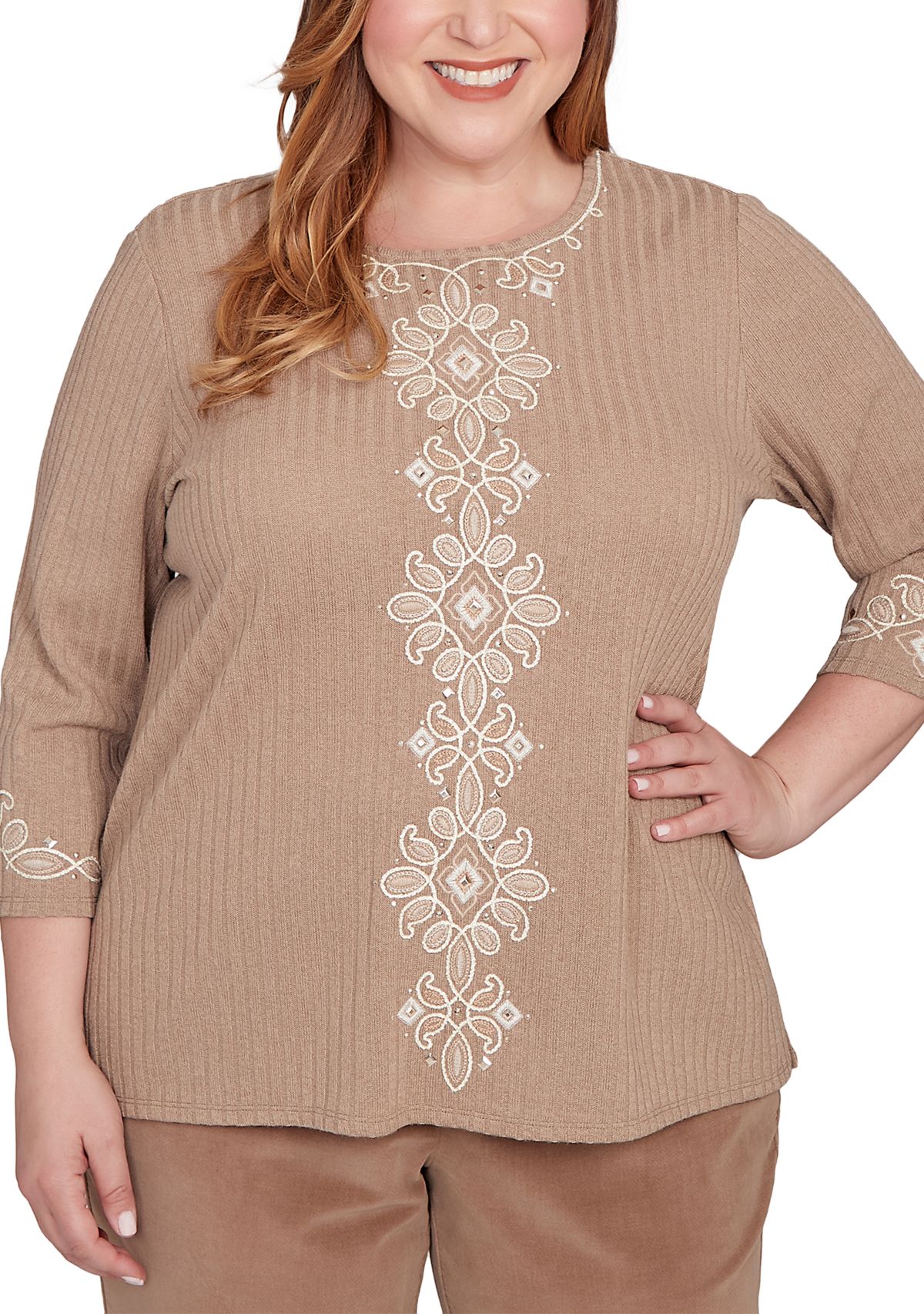 Plus Size Vienna Soutache Medallion Center Knit Top