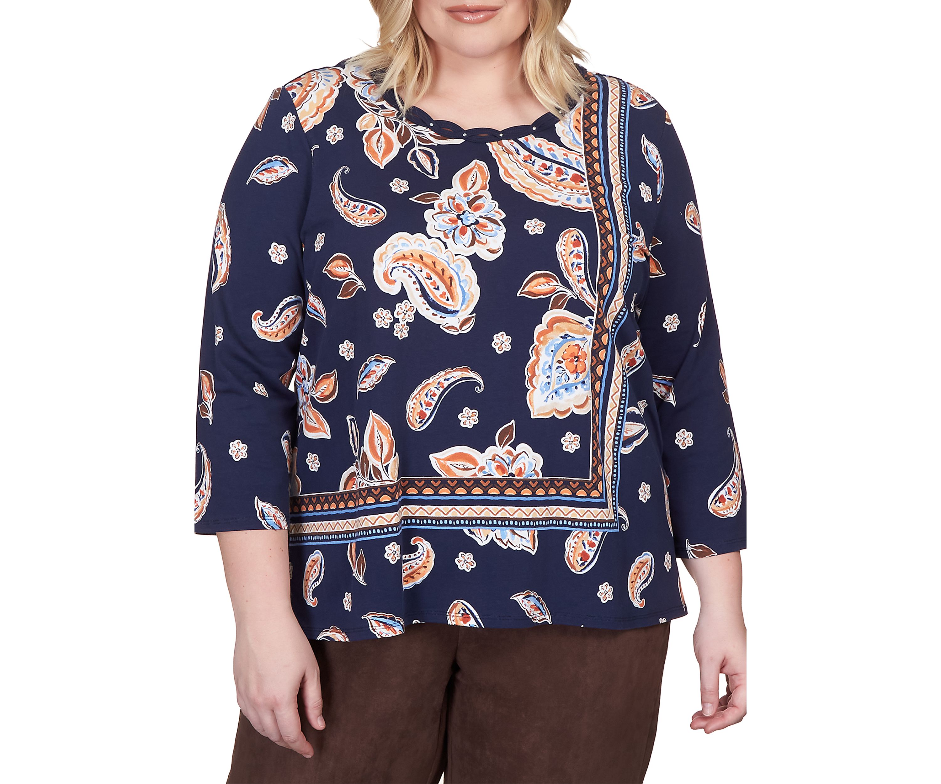 Plus Size Paisley Border Print Top