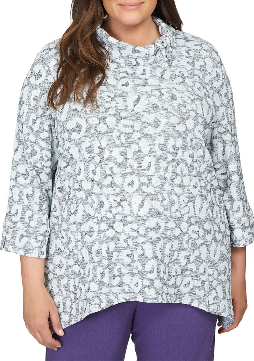 Plus Size Animal Jacquard Sweatshirt