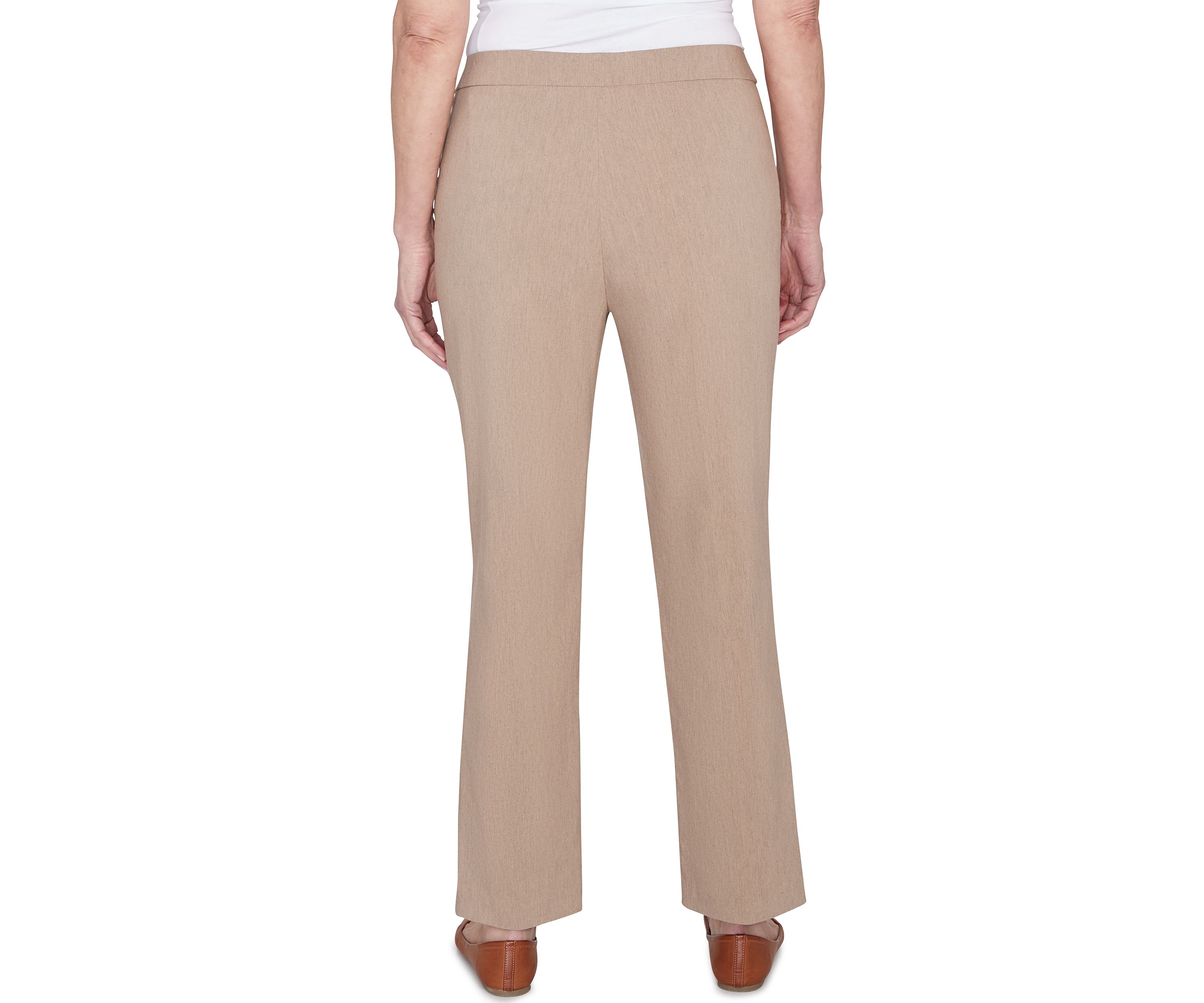 Womens Charm School Proportioned Short Pants