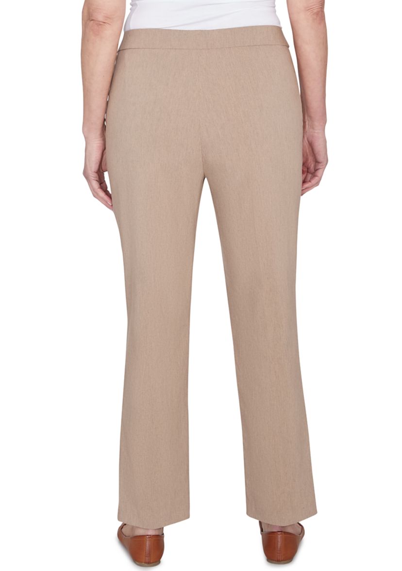Womens Charm School Proportioned Short Pants