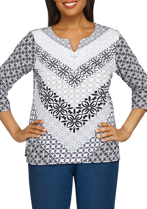 Alfred Dunner Petite Chevron Knit Top