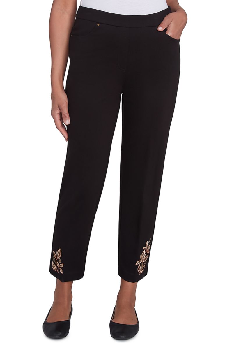 Womens Rue Rivoli Embroidery Leaf Short Pants