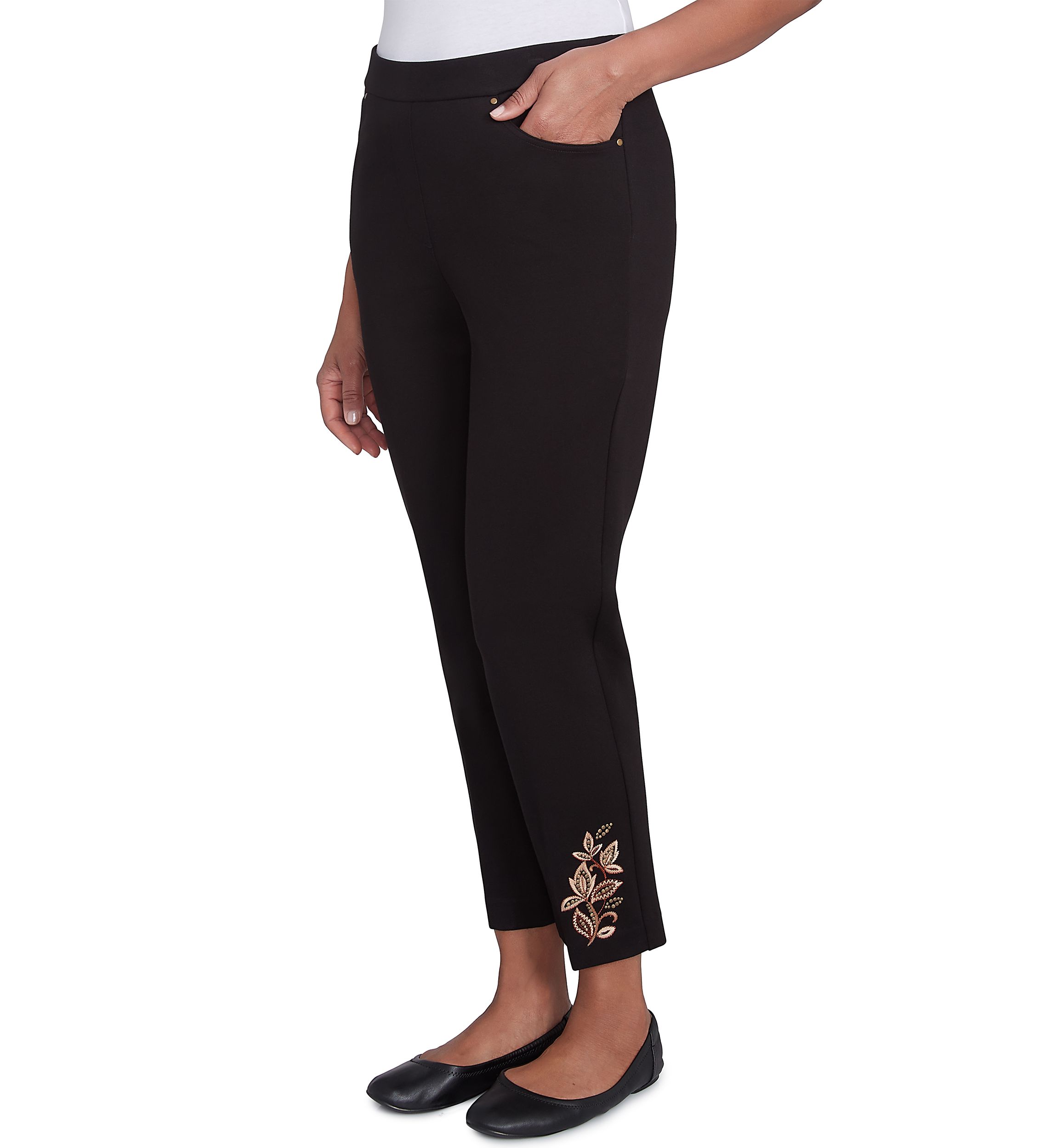 Womens Rue Rivoli Embroidery Leaf Short Pants