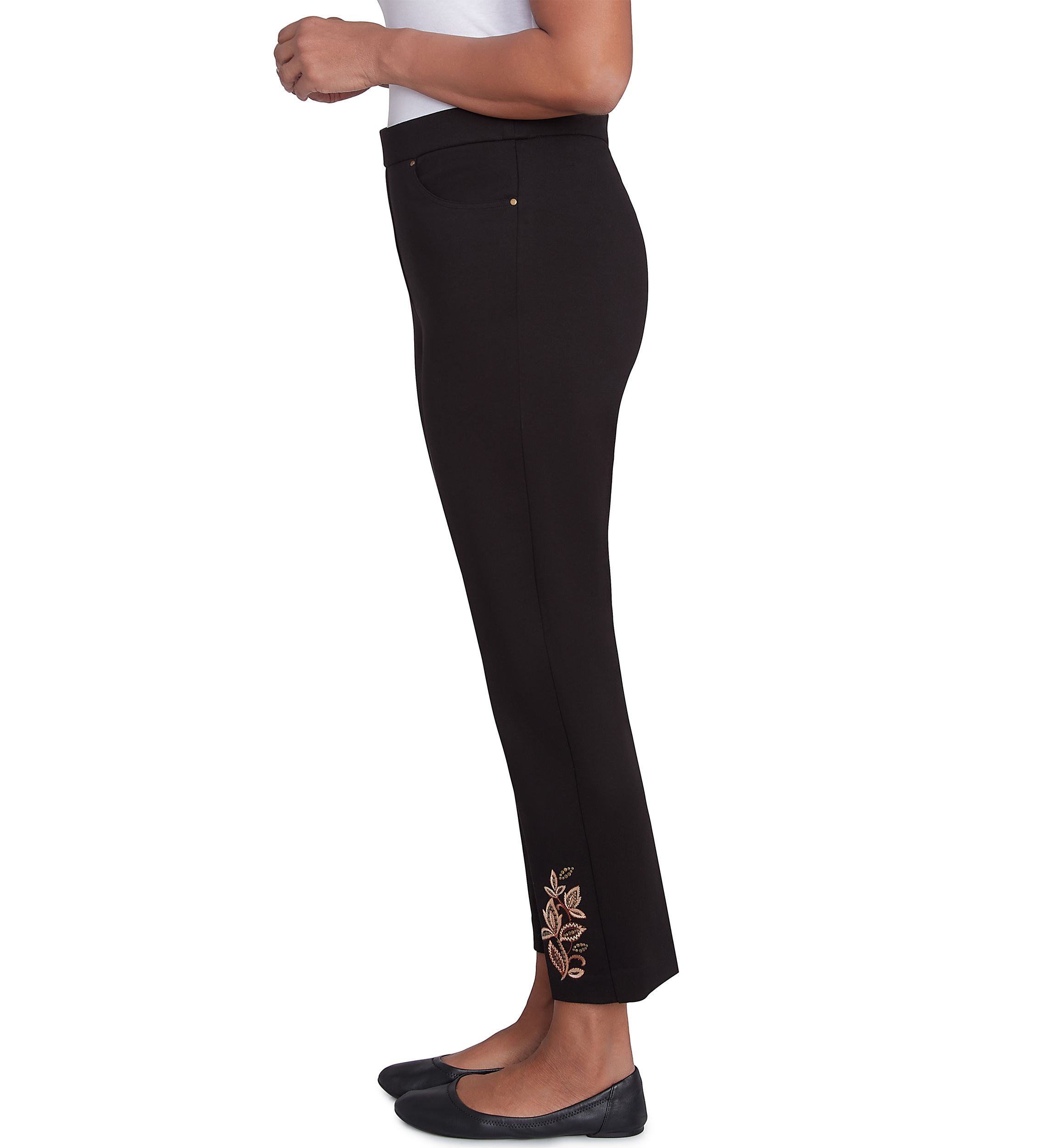 Womens Rue Rivoli Embroidery Leaf Short Pants