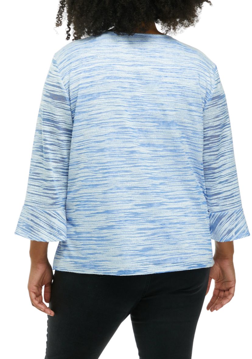 Plus Size 3/4 Sleeve Textured Top with Necklace