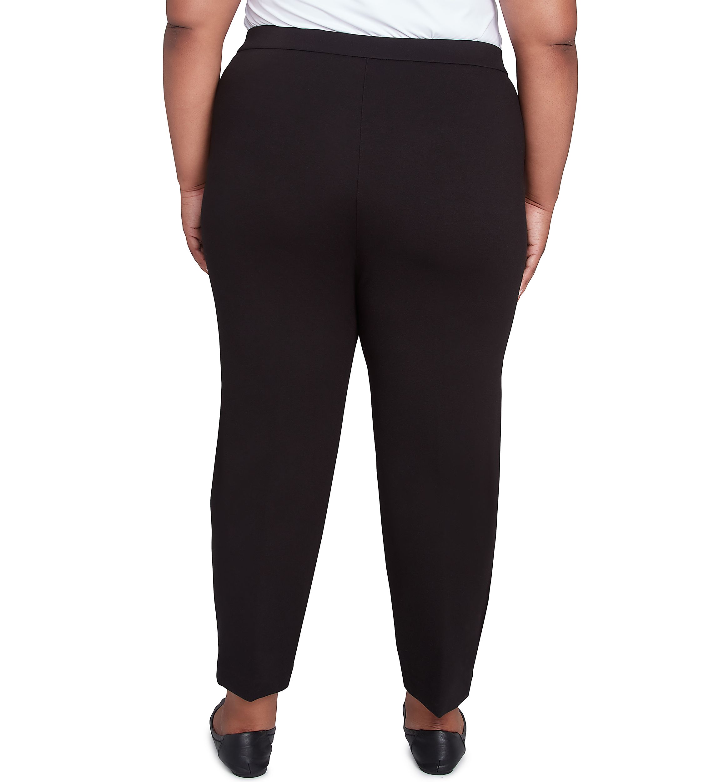 Plus Size Rue Rivoli Embroidery Leaf Short Pants