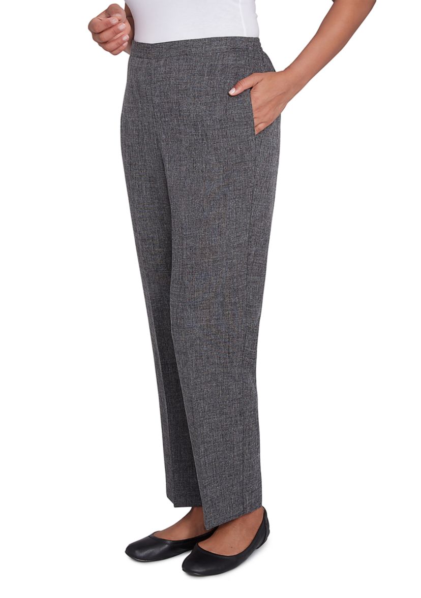 Womens Worth Avenue Proportioned Short Pants