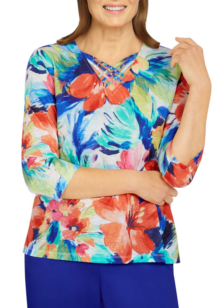 Petite 3/4 Sleeve Watercolor Floral Print Top 