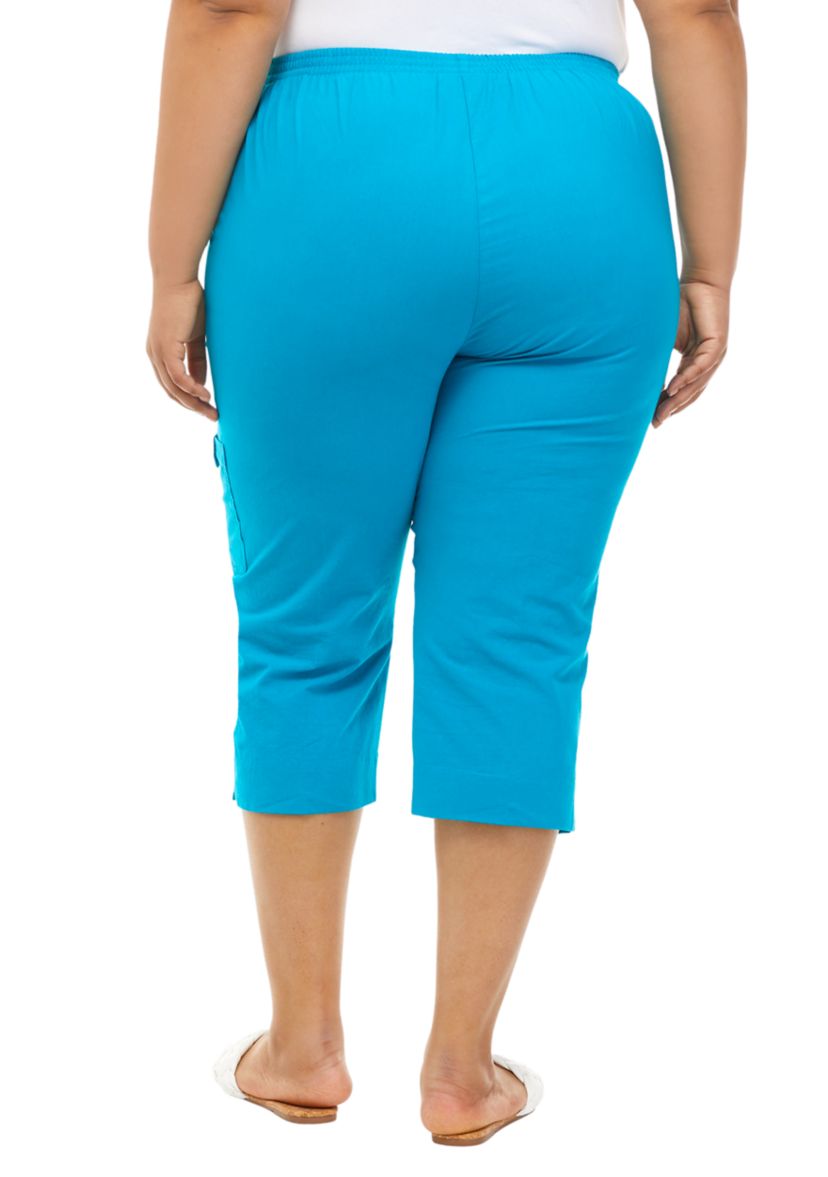 Plus Size Cargo Pocket Capris 