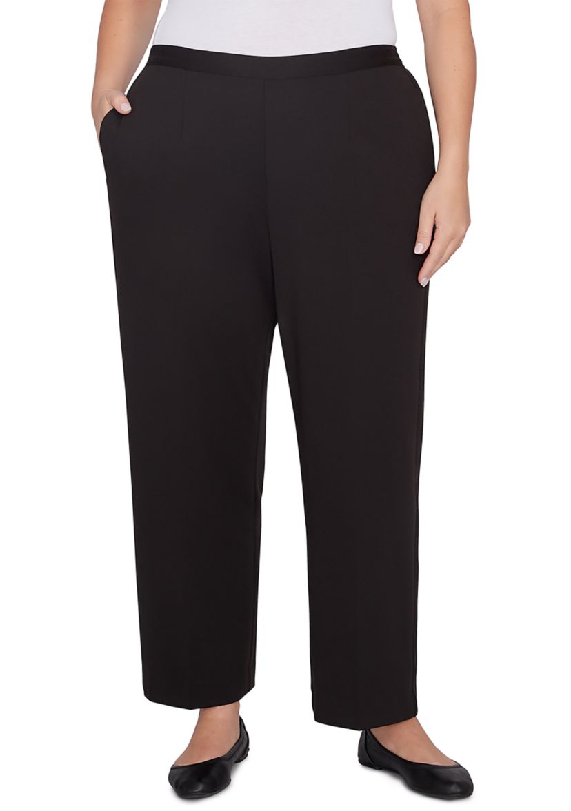 Plus Size Runway Ready Proportioned Short Pants