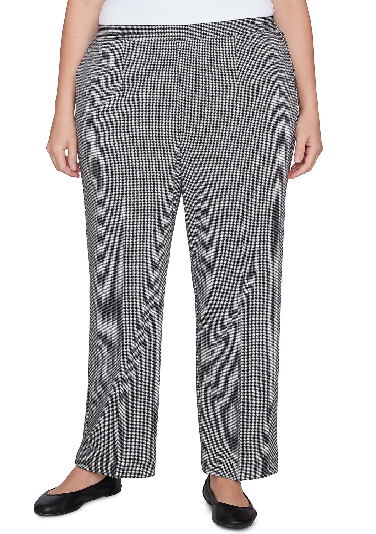 Plus Size Runway Ready Proportioned Short Pants