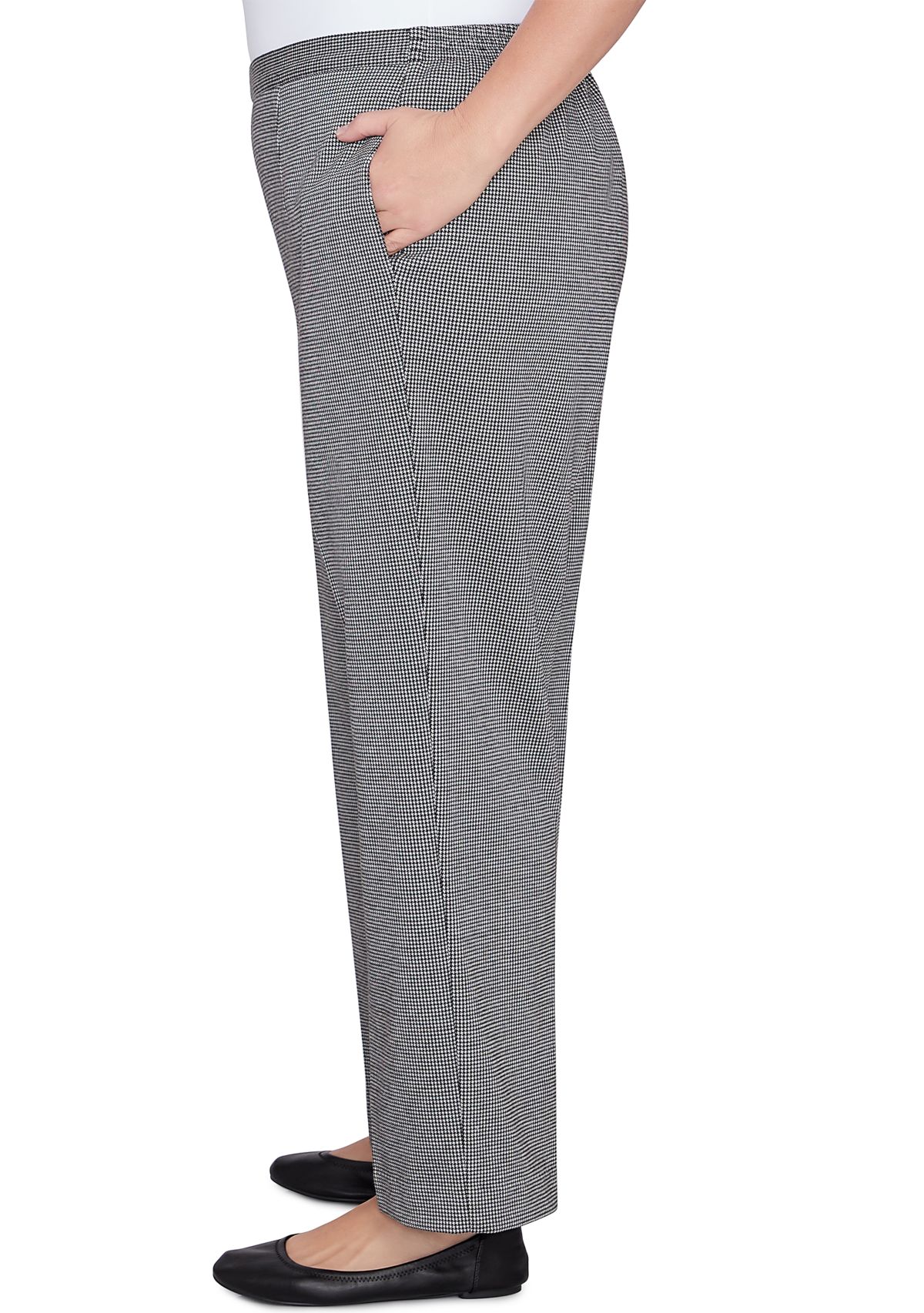 Plus Size Runway Ready Proportioned Short Pants