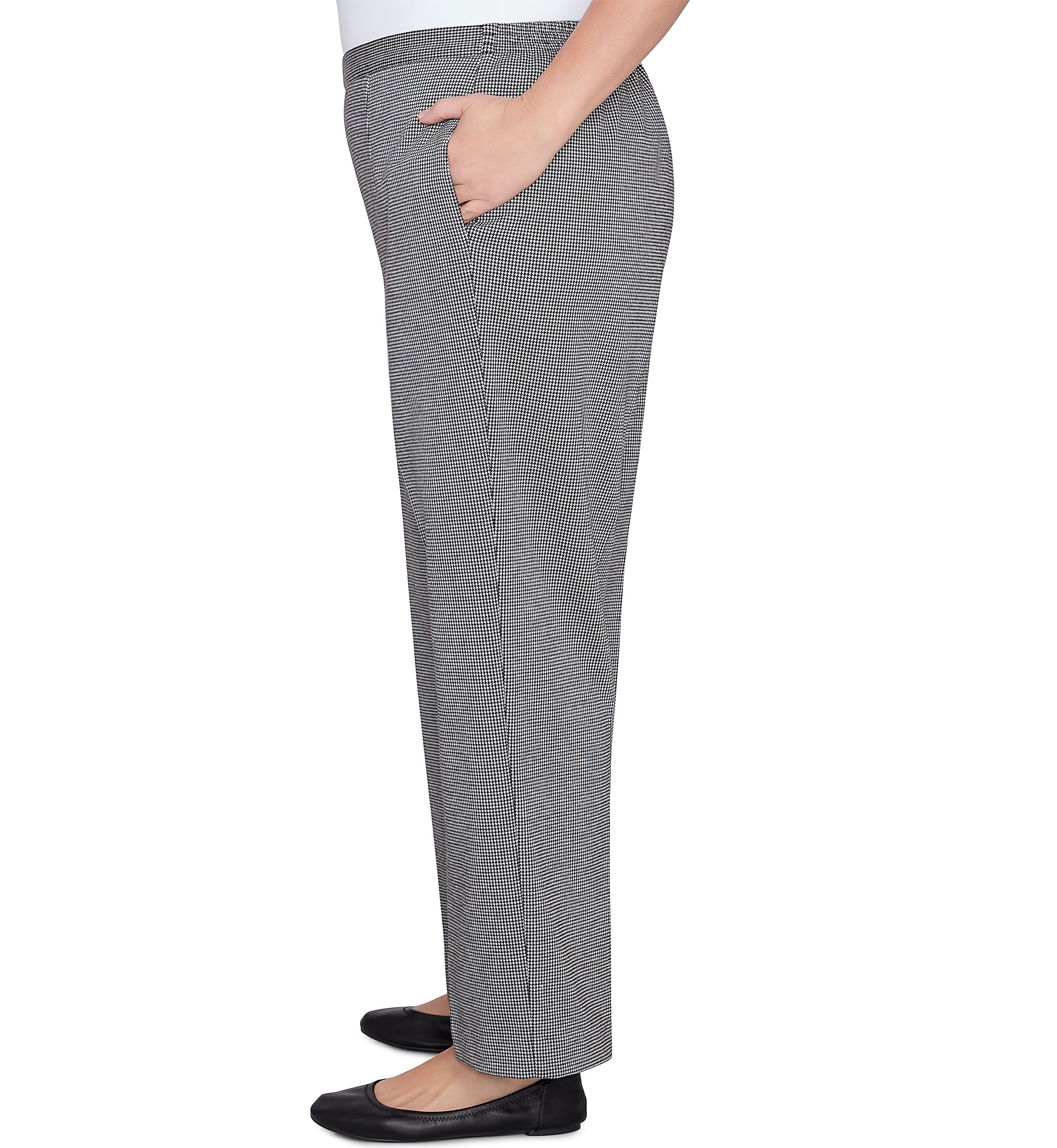Plus Size Runway Ready Proportioned Short Pants