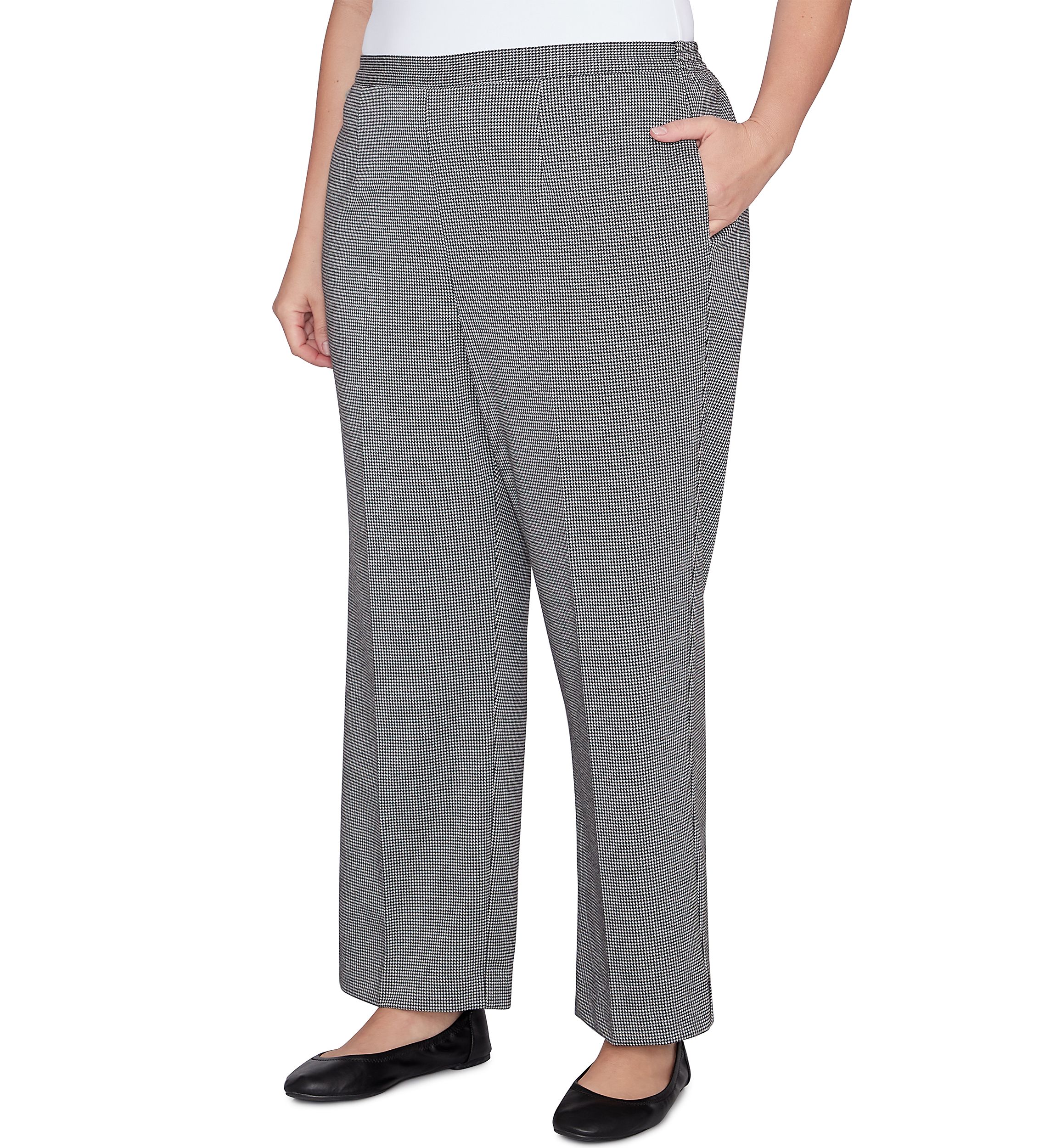 Plus Size Runway Ready Proportioned Short Pants
