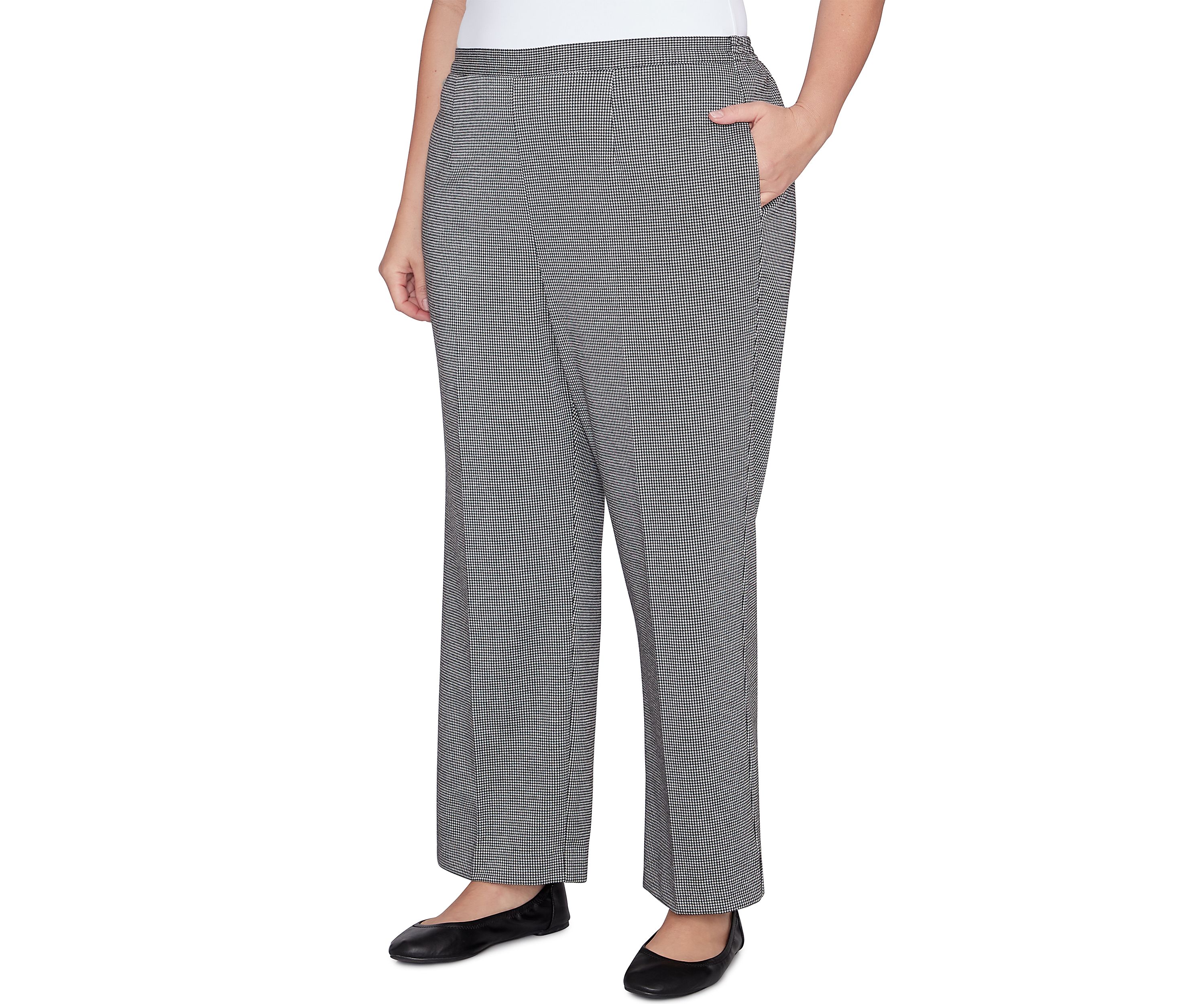 Plus Size Runway Ready Proportioned Short Pants