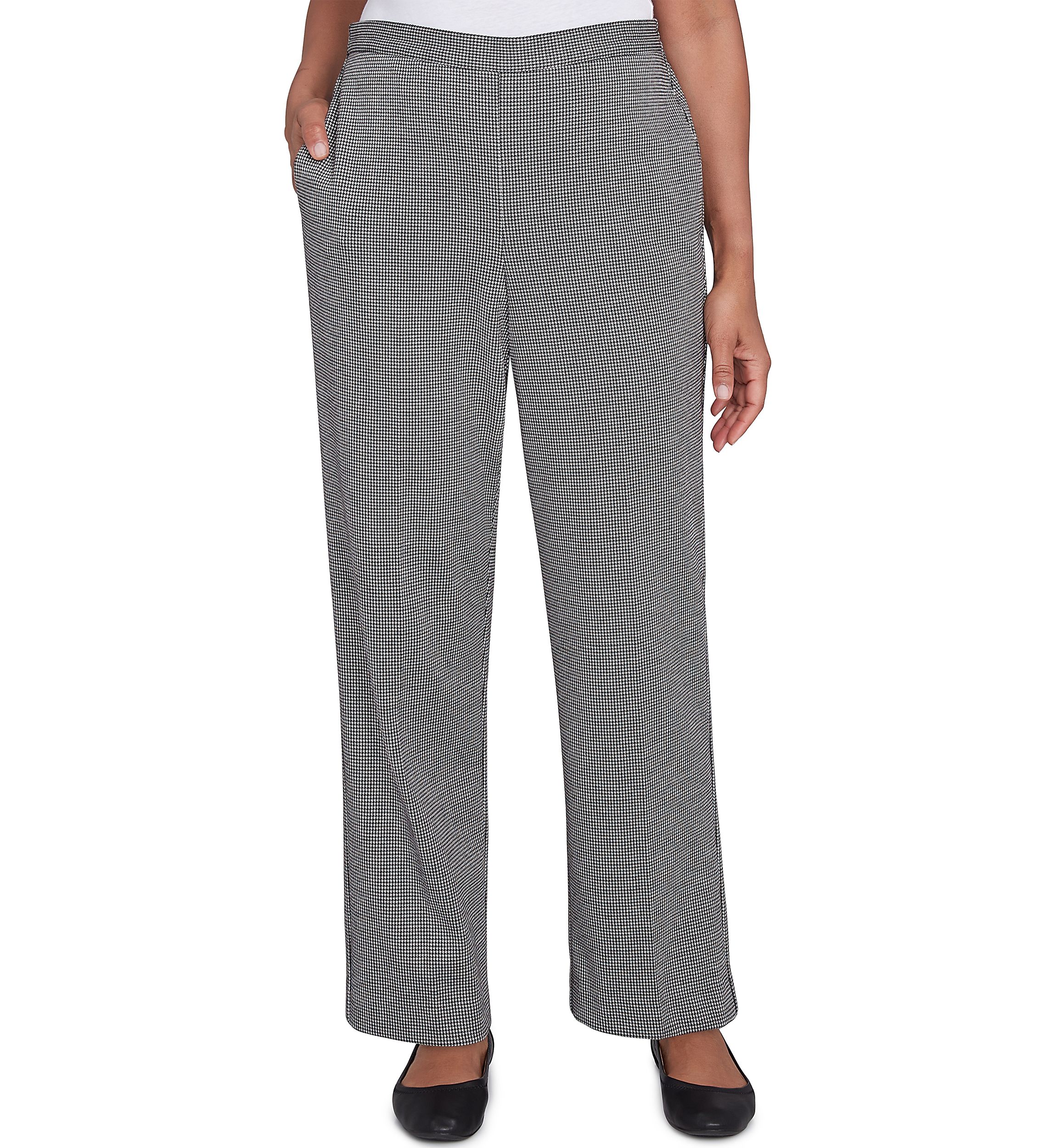 Petite Runway Ready Proportioned Short Pants