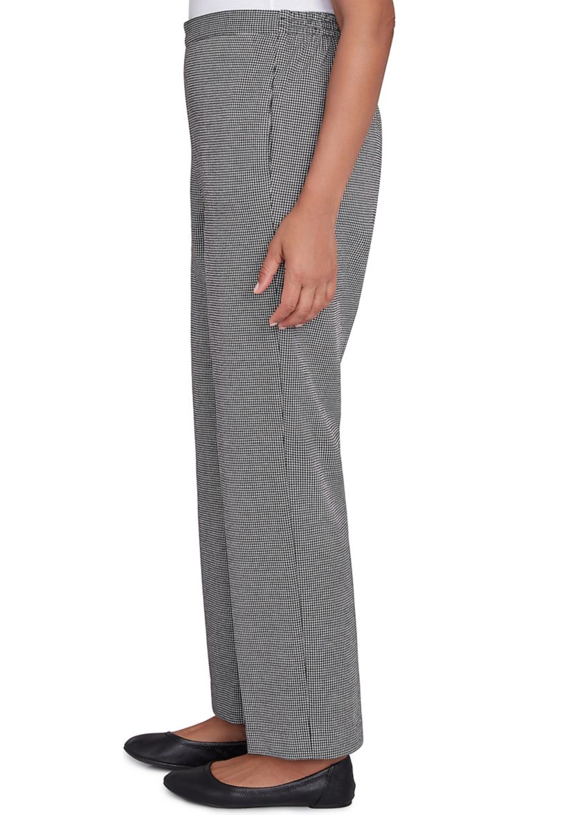 Petite Runway Ready Proportioned Short Pants