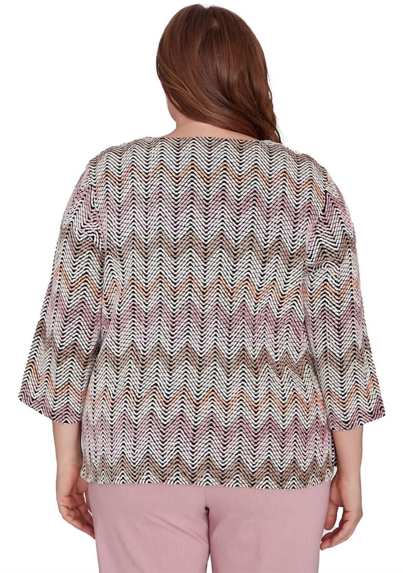Plus Size Telluride Chenille Zig Zag Print T-Shirt