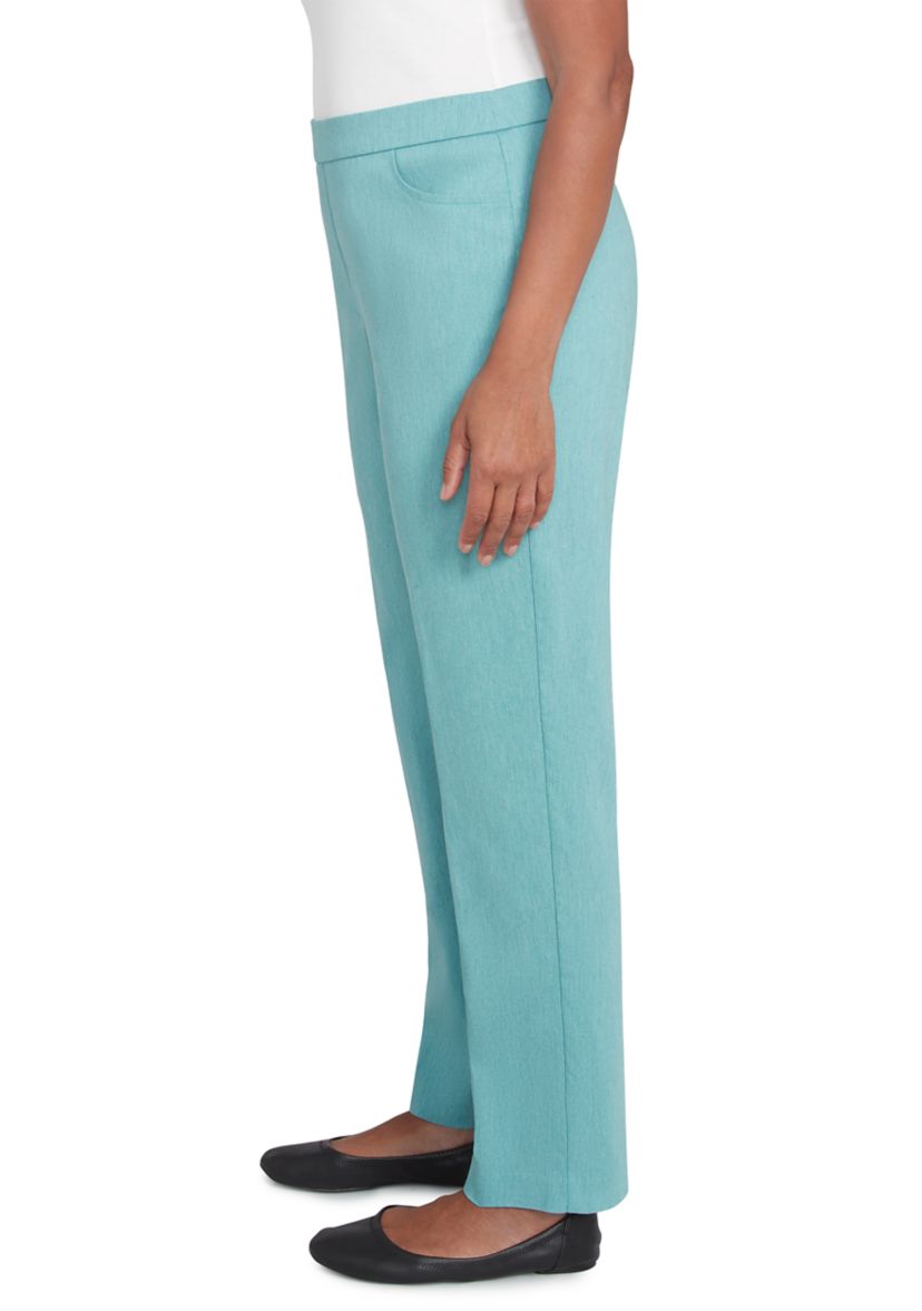 Womens Lake Victoria Proportioned Short Pants