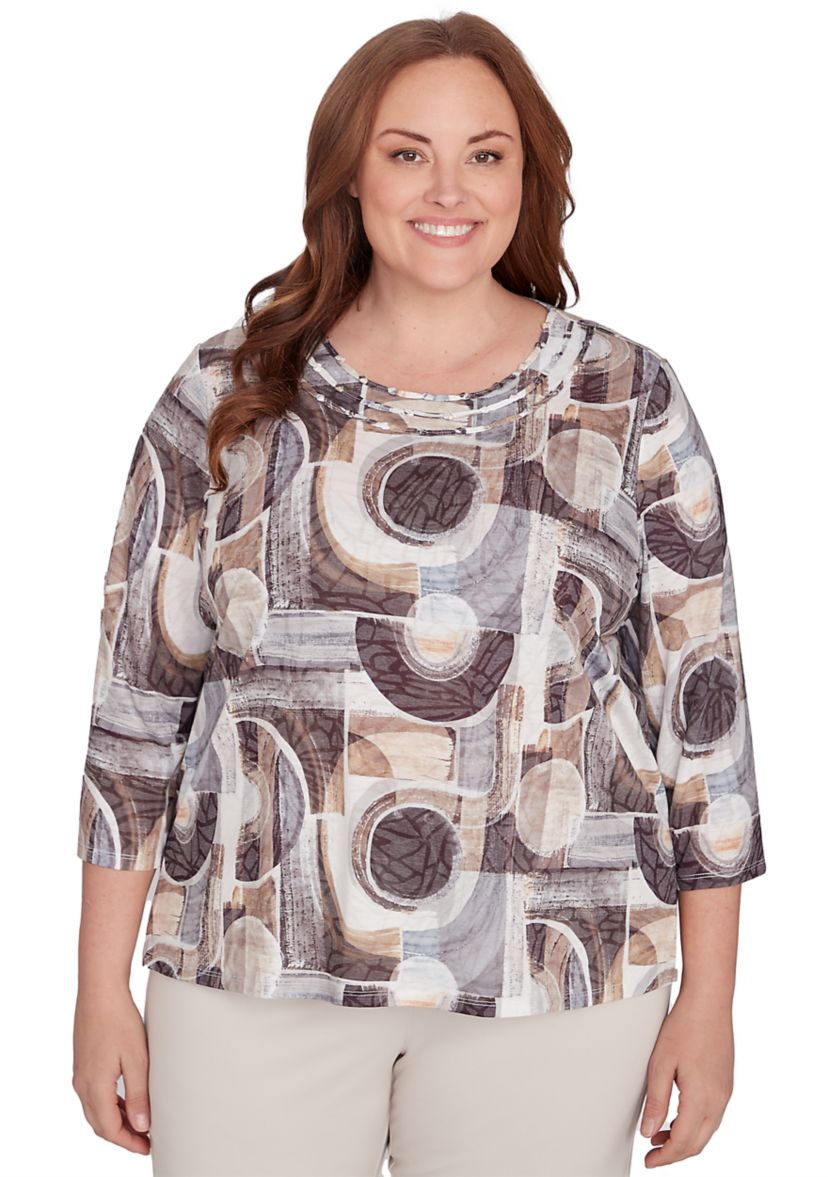 Plus Size Romancing the Stone Geometric Patch T-Shirt