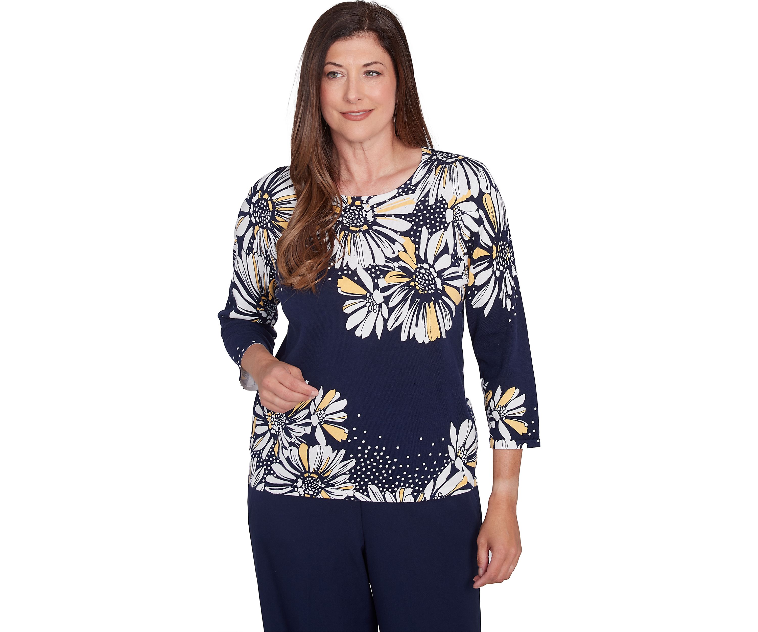 Womens Block Island Daisies Yoke And Border Top