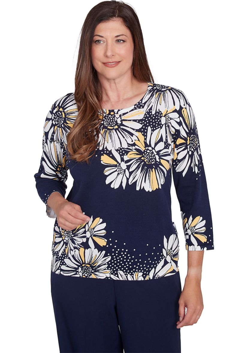Womens Block Island Daisies Yoke And Border Top