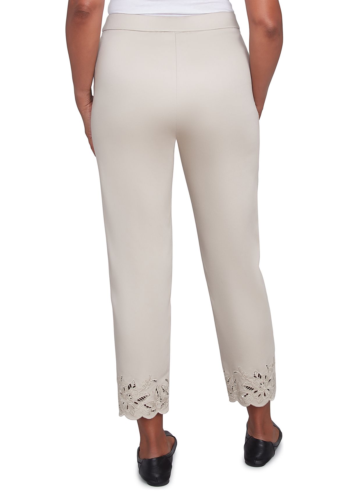 Womens Cutout Floral Ankle Length Pants