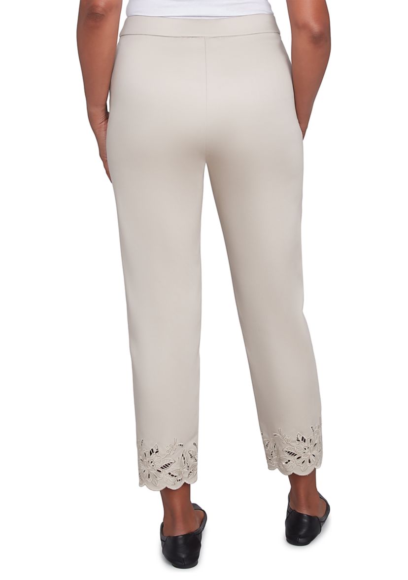Womens Cutout Floral Ankle Length Pants