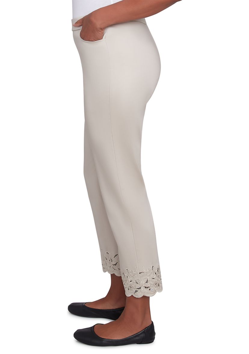 Womens Cutout Floral Ankle Length Pants