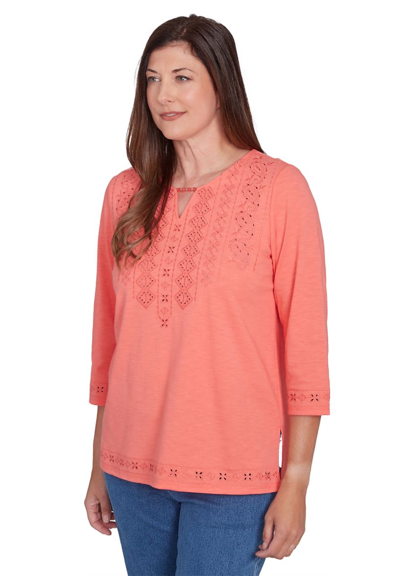 Womens Free Spirit Cut Out Yoke Solid Top