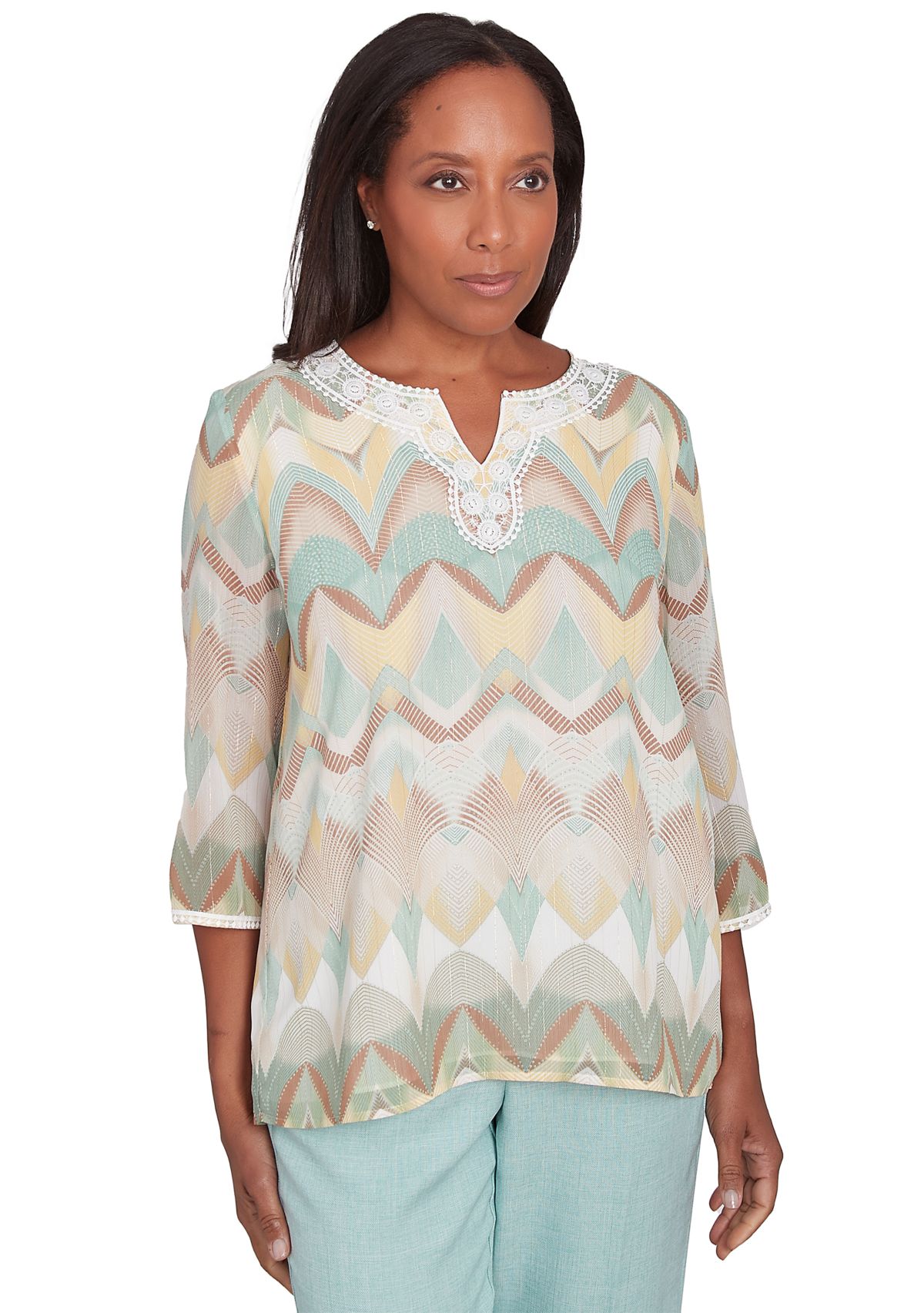 Petite Kensington Gardens Texture Chevron Blouse