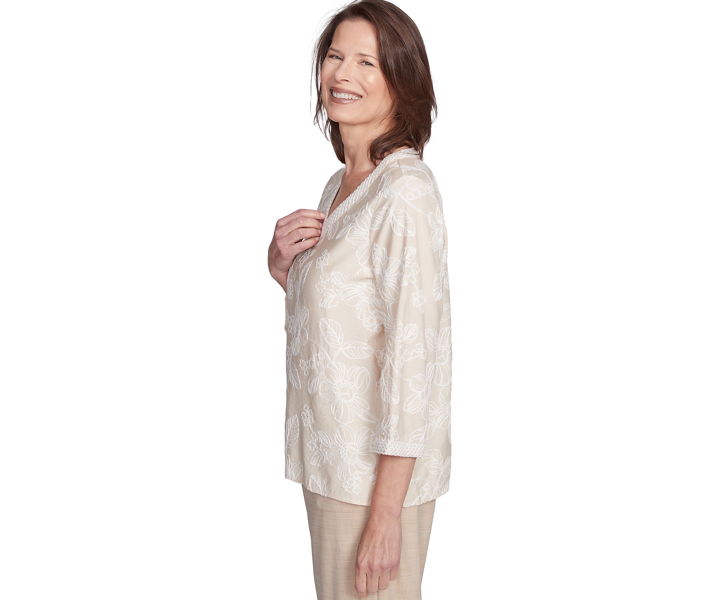 Womens Catalina Island Tossed Flower Embroidery Top