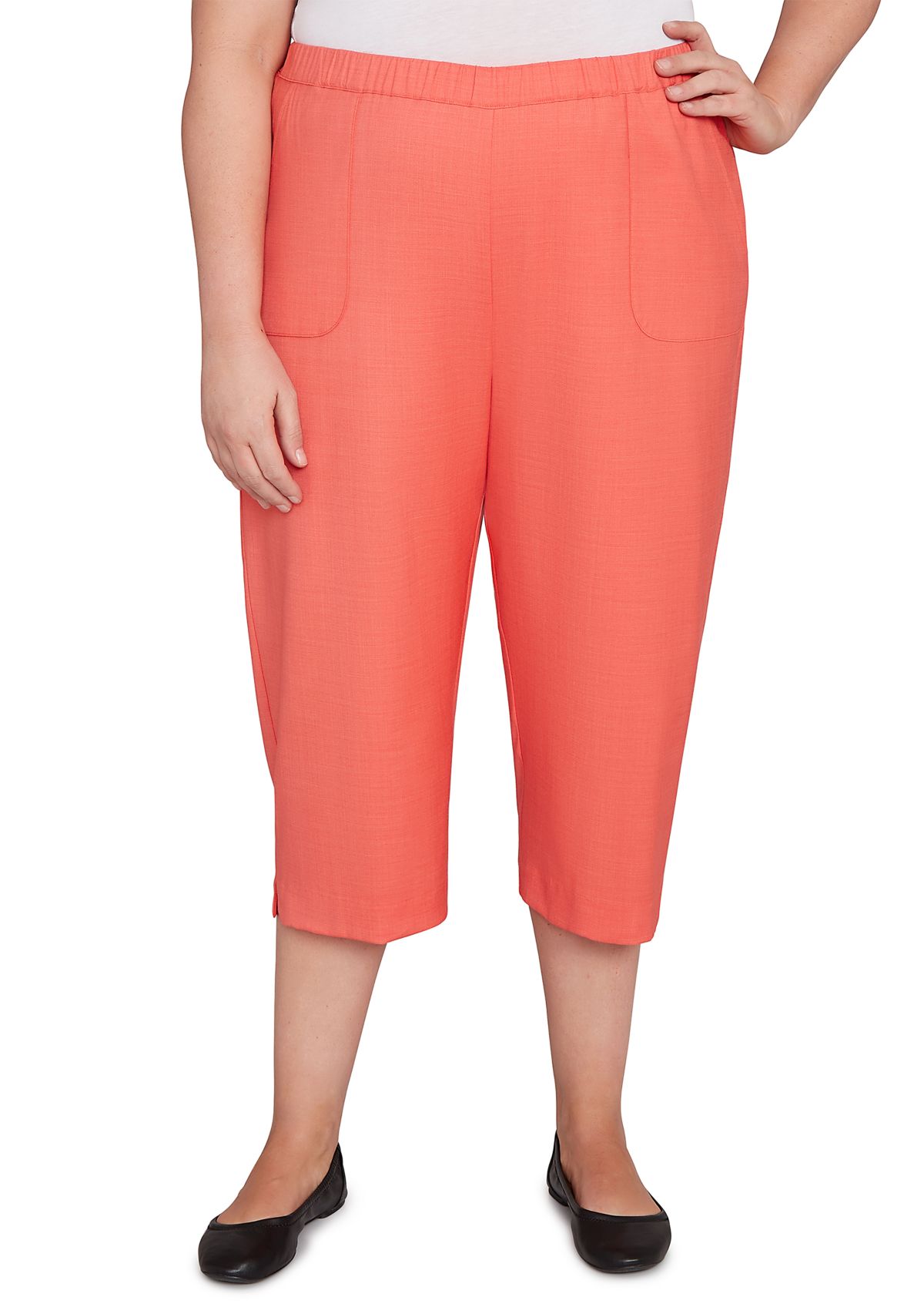 Plus Size Catalina Island Patch Pocket Capri Pants