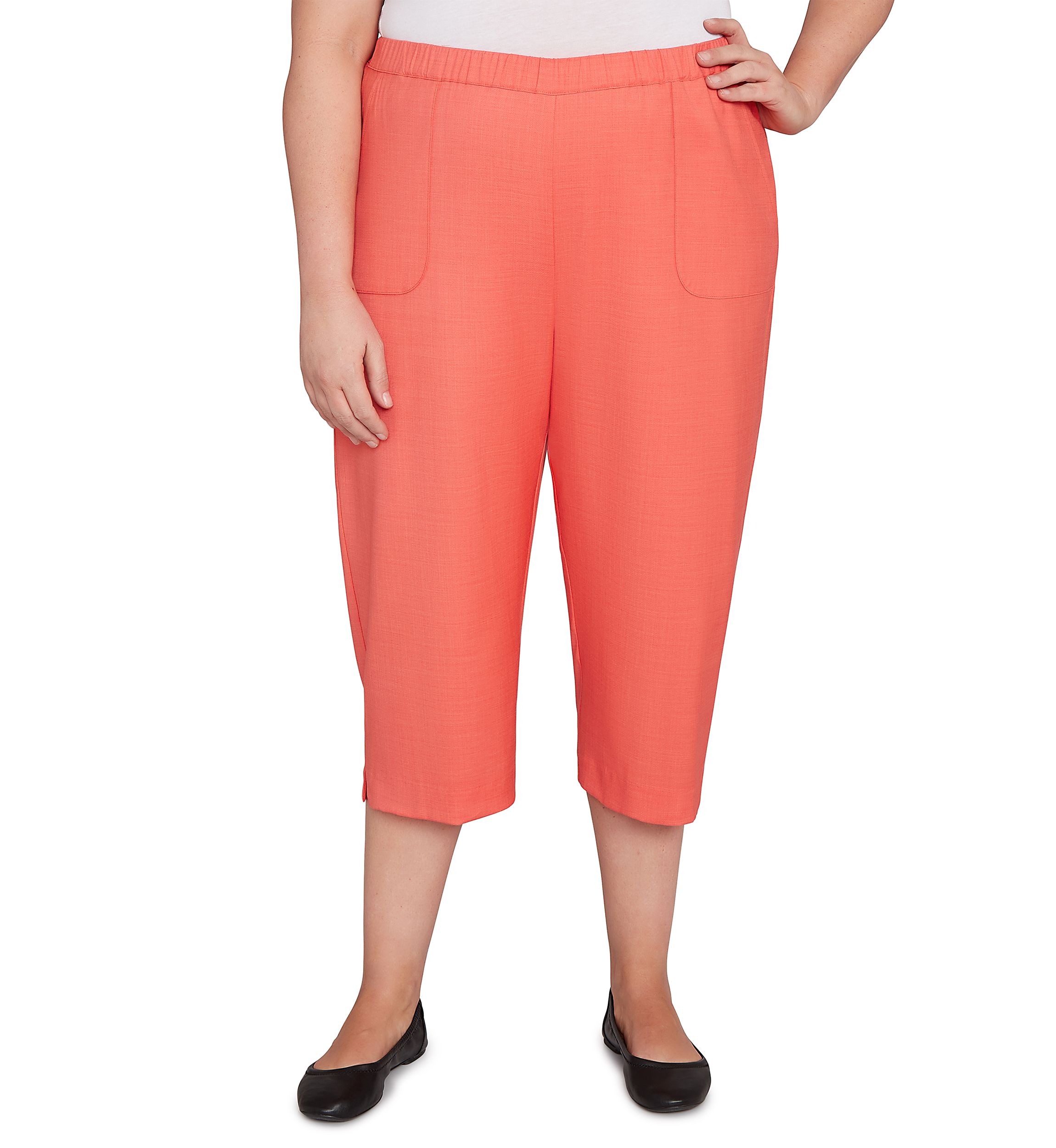 Plus Size Catalina Island Patch Pocket Capri Pants
