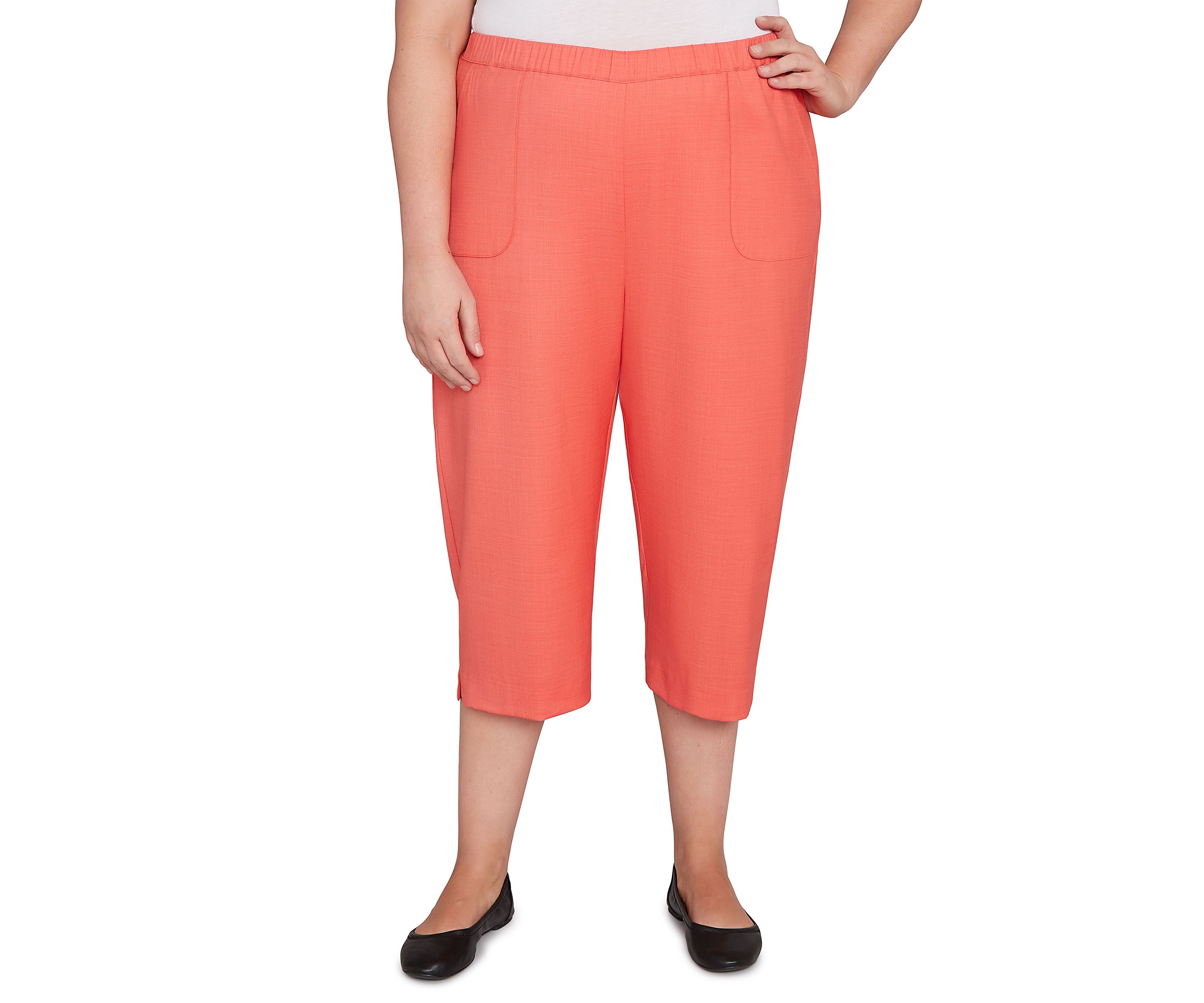 Plus Size Catalina Island Patch Pocket Capri Pants