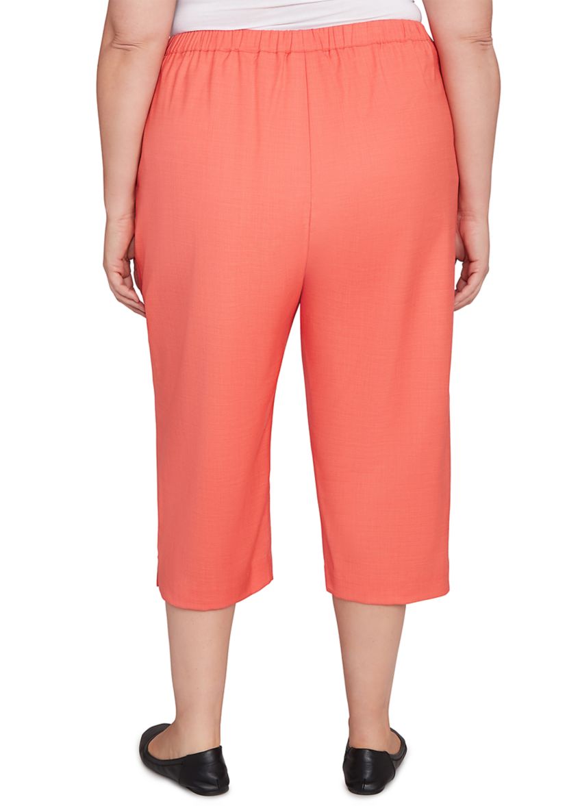 Plus Size Catalina Island Patch Pocket Capri Pants