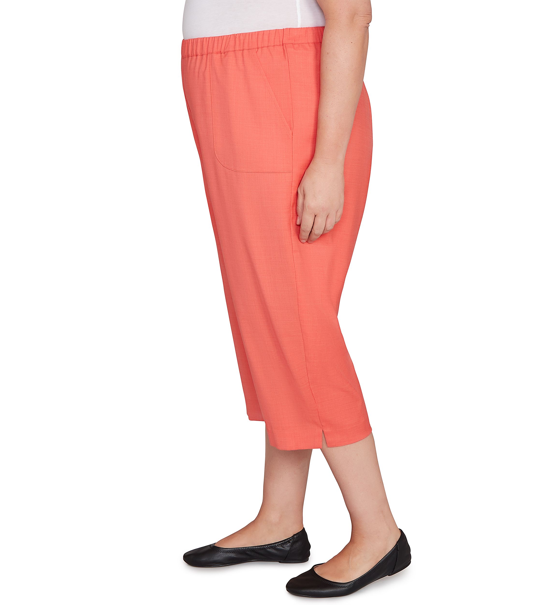 Plus Size Catalina Island Patch Pocket Capri Pants