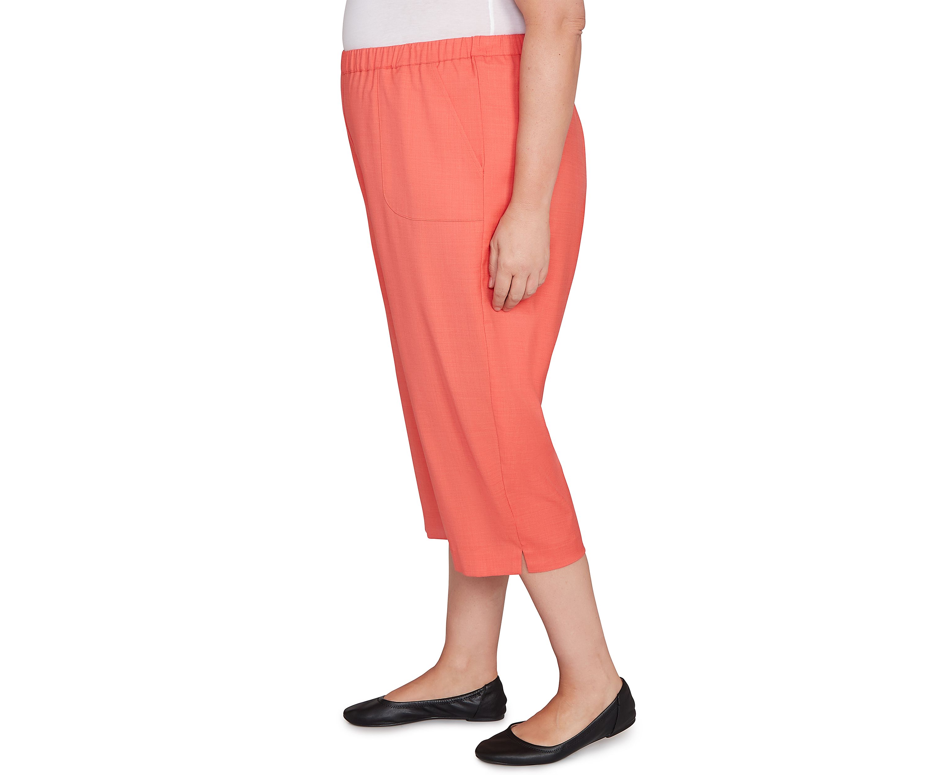 Plus Size Catalina Island Patch Pocket Capri Pants