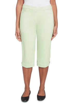 Alfred Dunner Women's Parrot Cay Novelty Cuff Capri Pants with Tummy Control